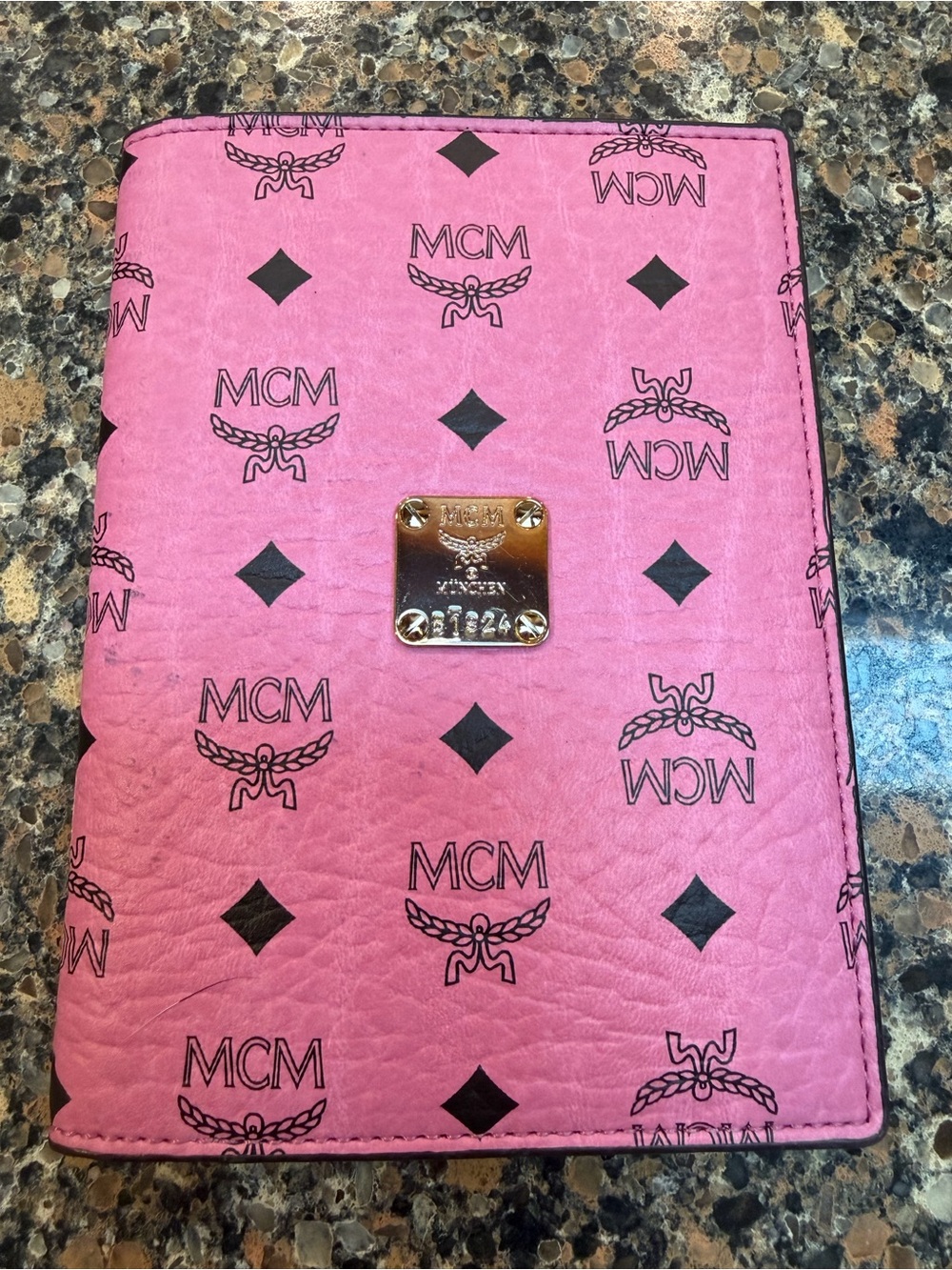 MCM Pink Logo Passport Cover with Gold Plaque new - Picture 6 of 6